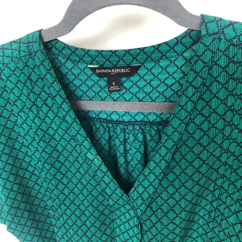 Banana Republic green patterned dress
